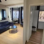 アパート Adorable Main Square *